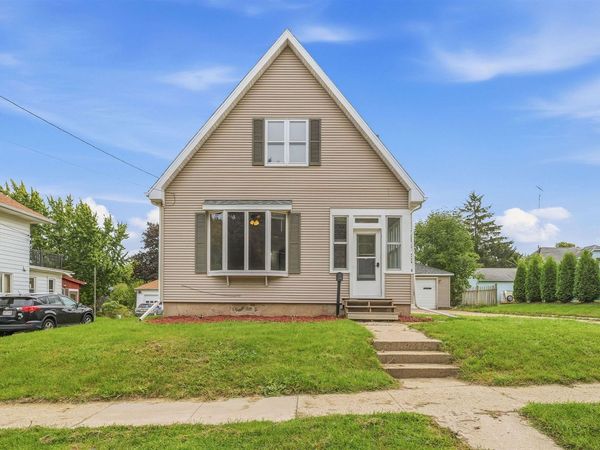 218 N Henninger Street, Mayville, WI 53050