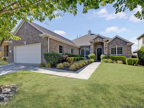 4112 Red Wolfe Road , Denton, TX 76208