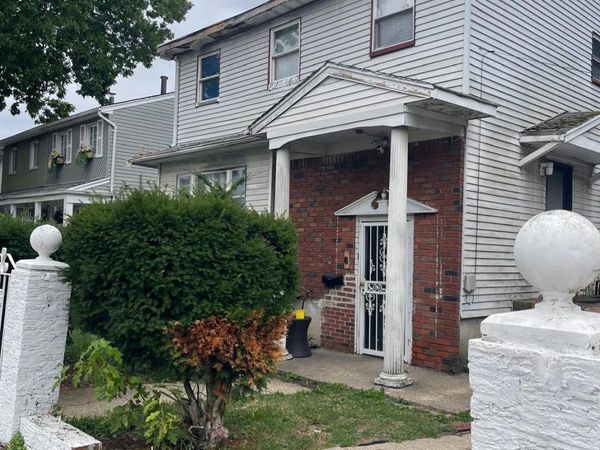 117-04 vanwyck, South Ozone Park, NY 11420