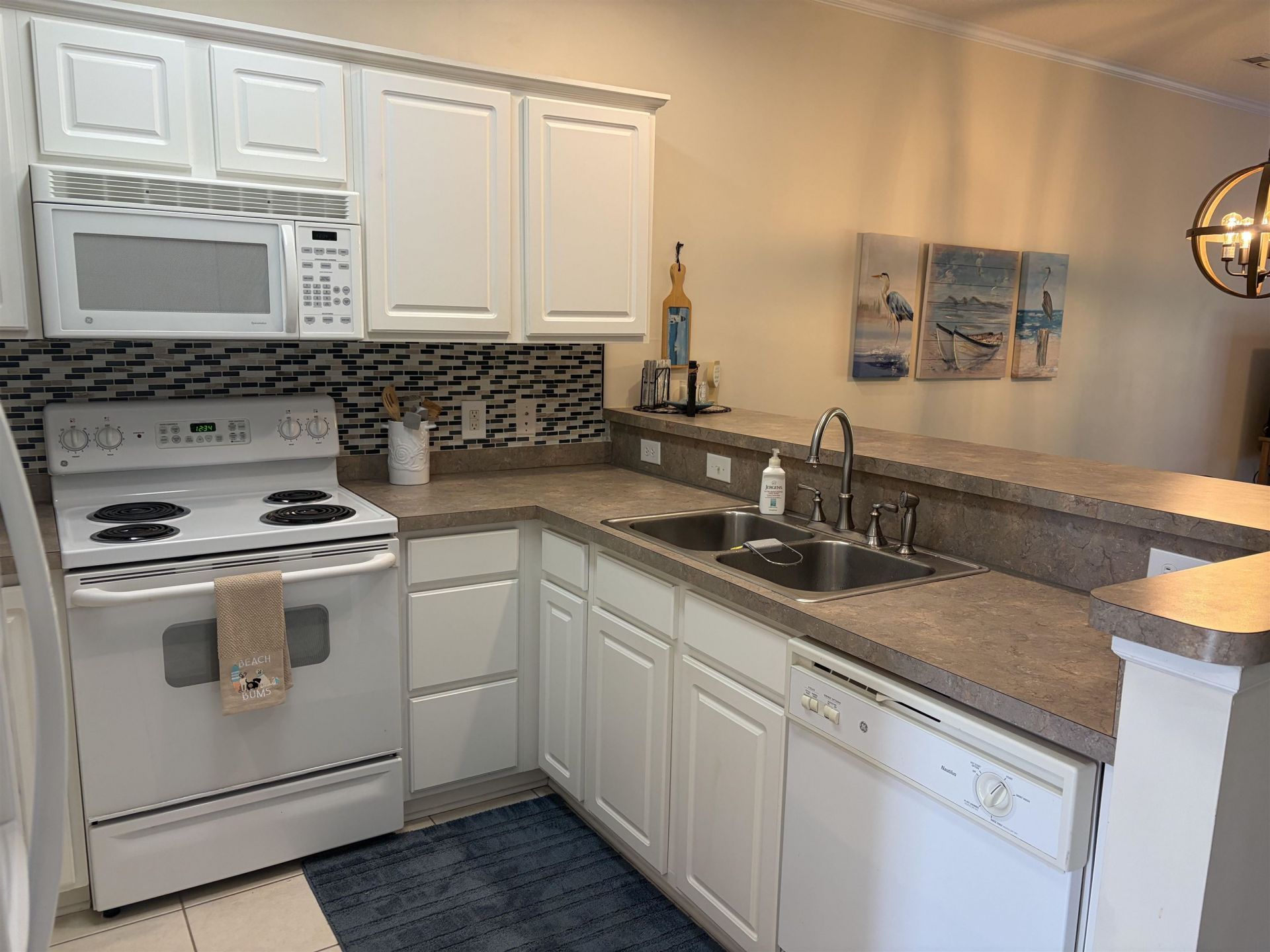 130 Scotch Broom Dr. Photo 6