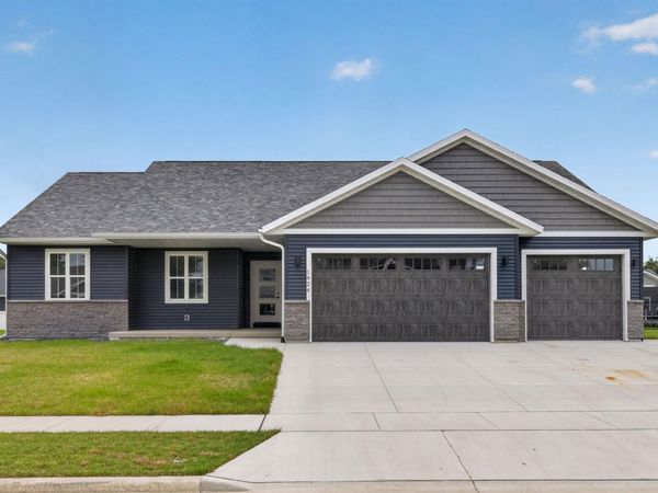 1924 London St, Holmen, WI 54636