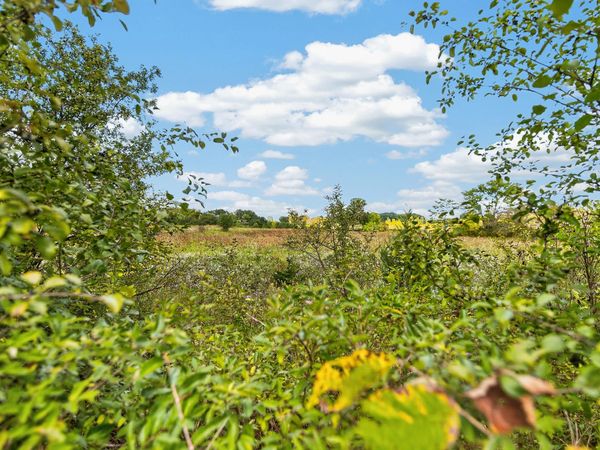 Lt0 Swan Rd, Mequon, WI 53097