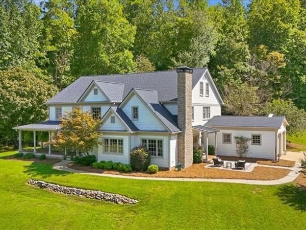 1828 Austin Bridge Road, Douglasville, GA 30134
