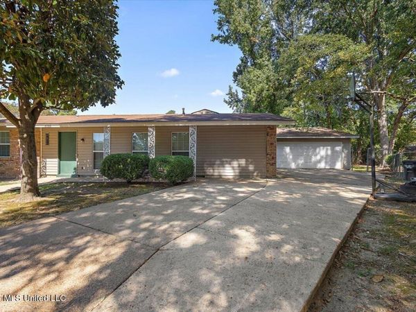 6588 Johnson Place, Jackson, MS 39213