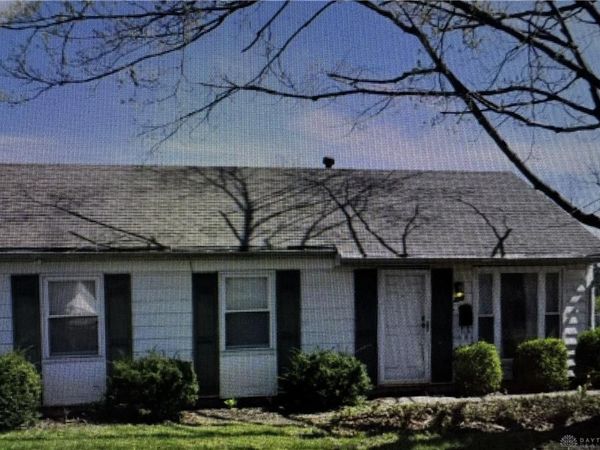 200 Tulip Drive, West Carrollton, OH 45449