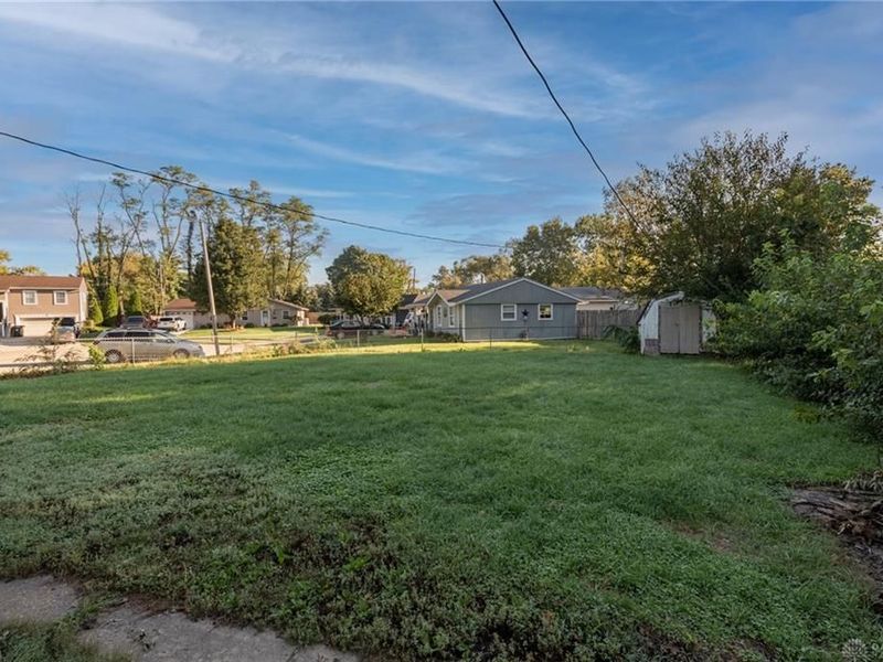 200 Tulip Drive, West Carrollton, OH 45449 Photo 6