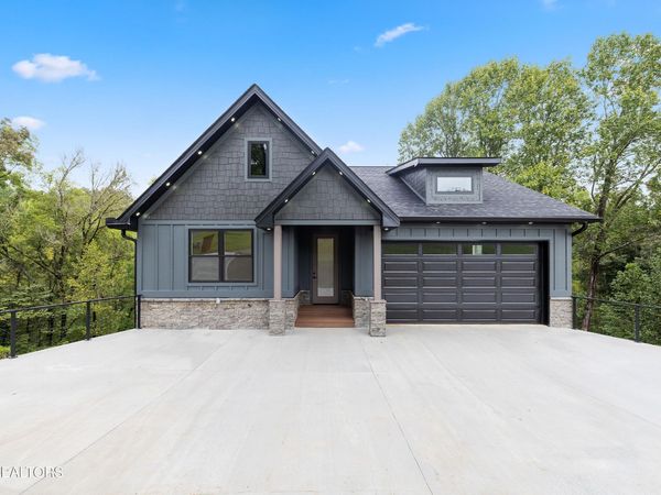 2154 Aaron Court , Sevierville, TN 37876