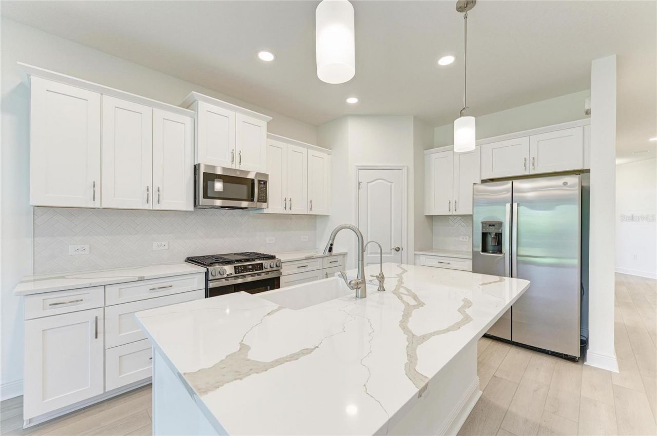 2521 Star Apple Way, Sarasota, FL 34240 Photo