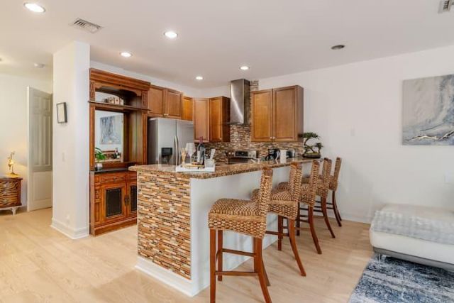 540 NE 17th Avenue, Fort Lauderdale, FL 33301 Photo
