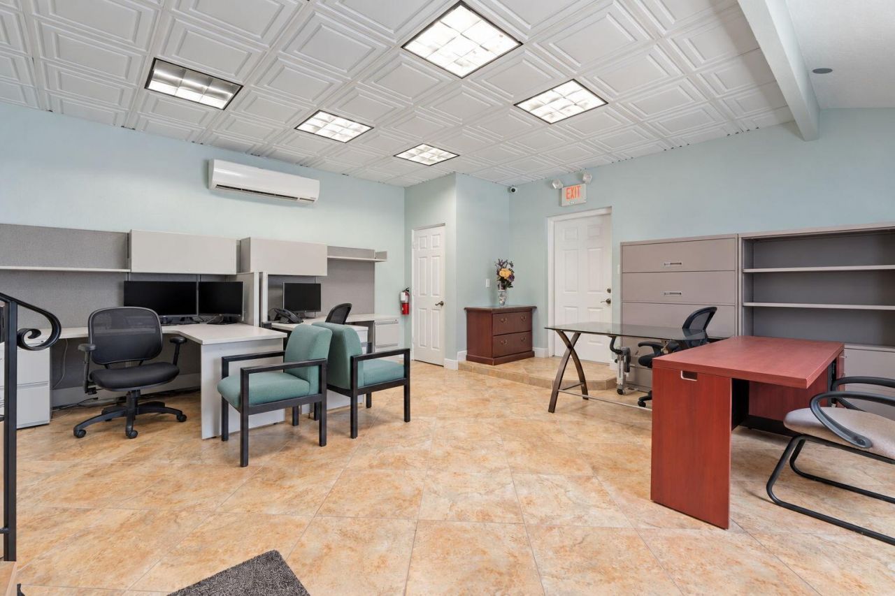 1542 S Wickham Road, Unit B, Melbourne, FL 32904 Photo