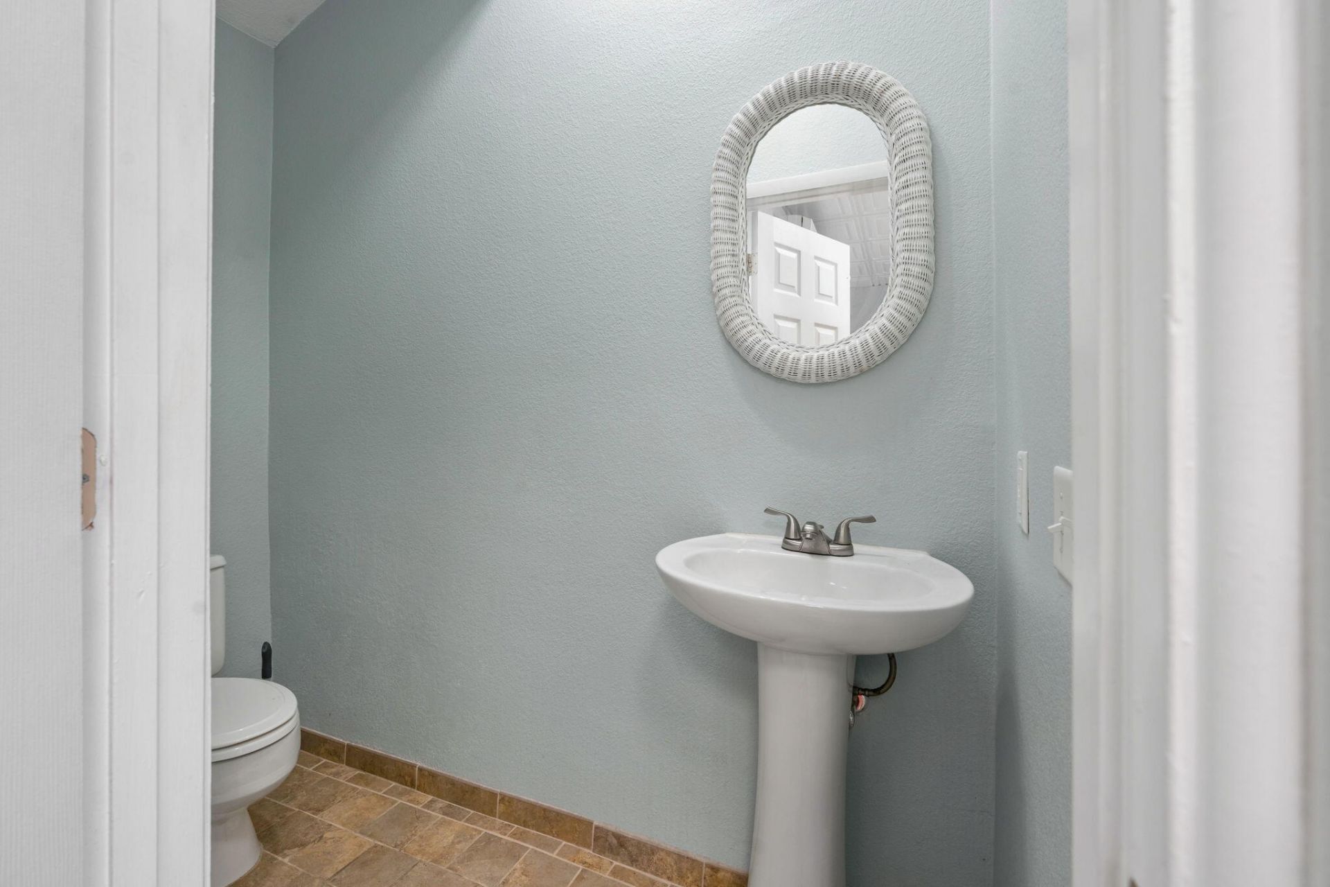 1542 S Wickham Road, Unit B, Melbourne, FL 32904 Photo