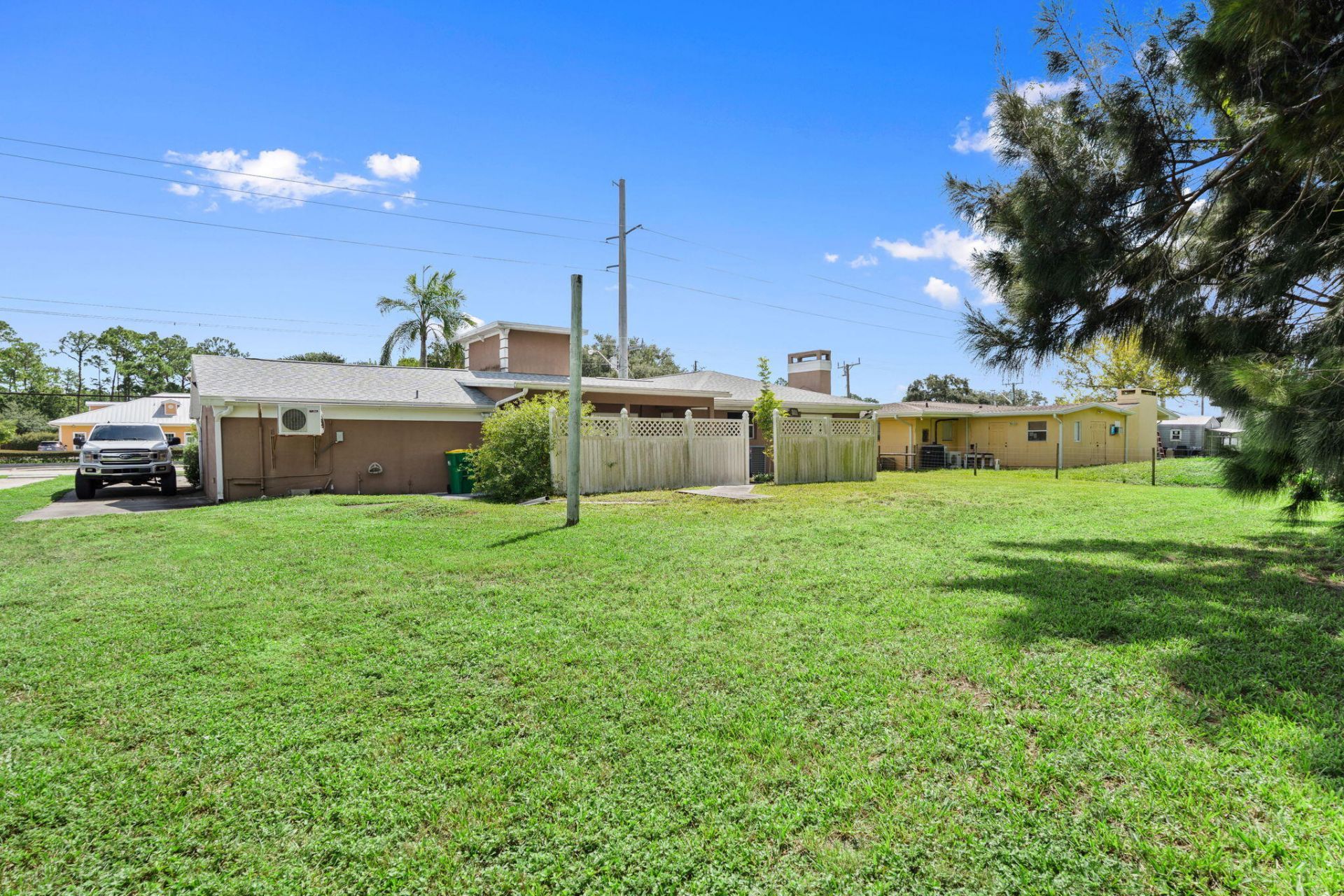 1542 S Wickham Road, Unit B, Melbourne, FL 32904 Photo