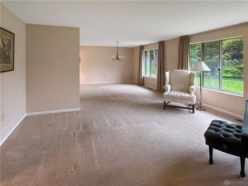 841 Rockcreek Drive, Centerville, OH 45458 Photo 9