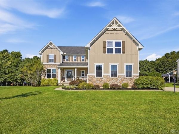 1991 Cabernet Way, Bellbrook, OH 45305