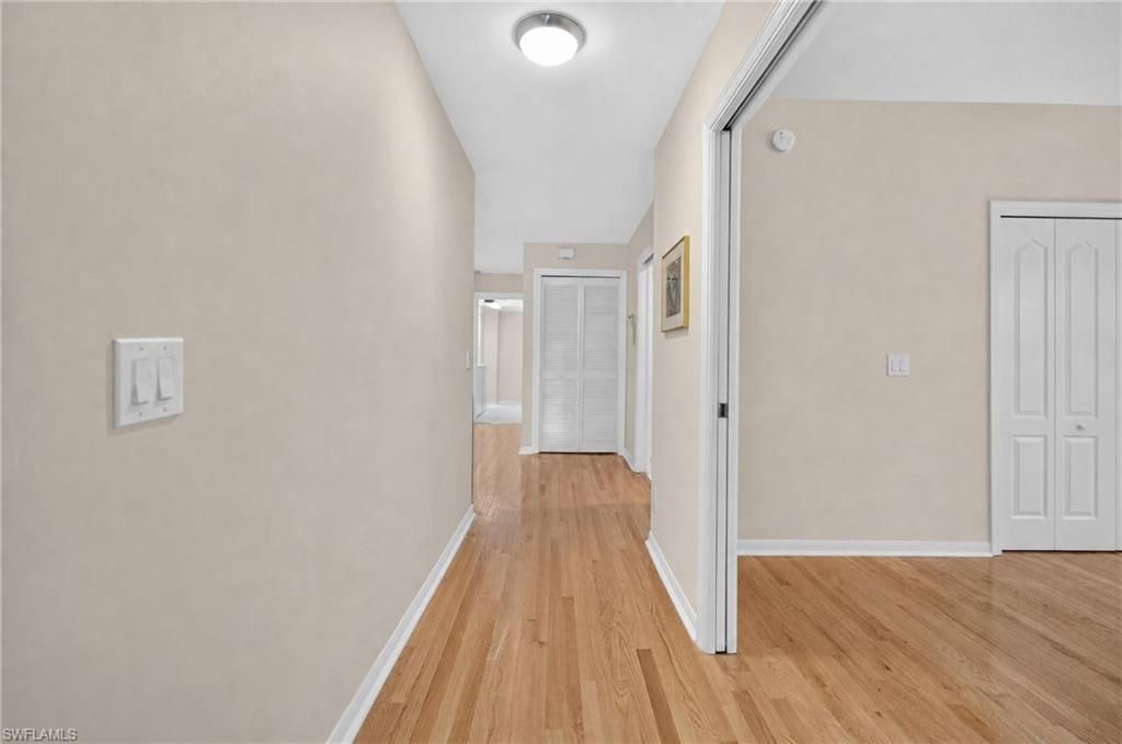 528 Lake Louise Cir, Unit 301, Naples, FL 34110 Photo