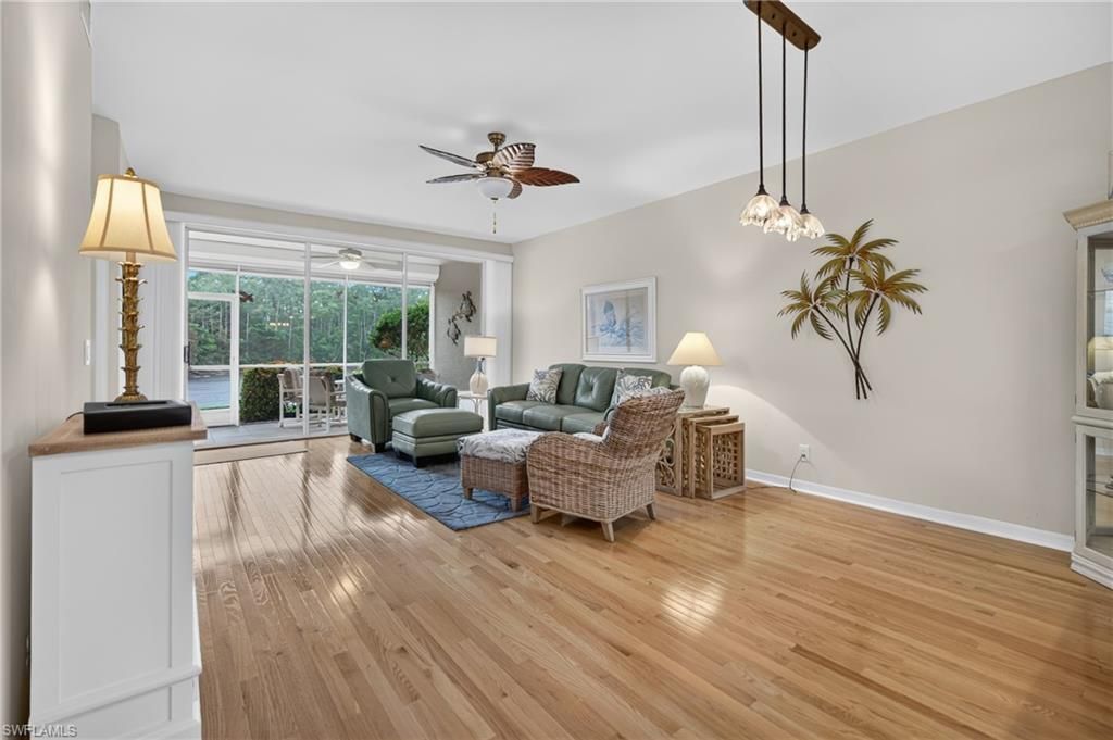 528 Lake Louise Cir, Unit 301, Naples, FL 34110 Photo