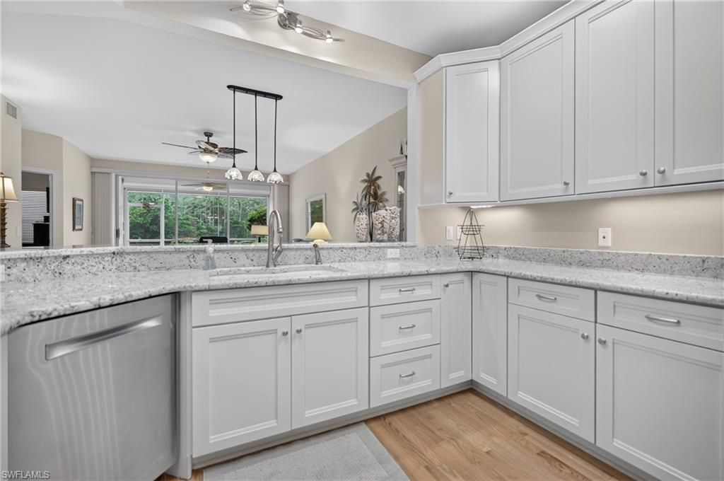 528 Lake Louise Cir, Unit 301, Naples, FL 34110 Photo