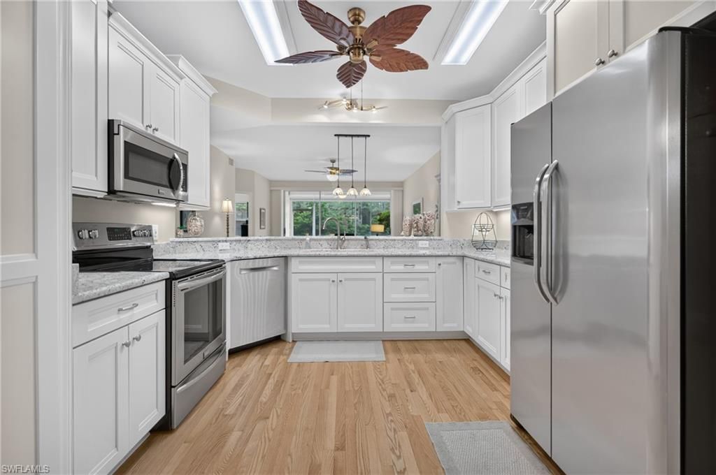 528 Lake Louise Cir, Unit 301, Naples, FL 34110 Photo