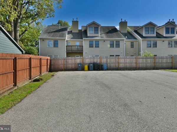 12 W MILL ROAD, Unit B, FLOURTOWN, PA 19031