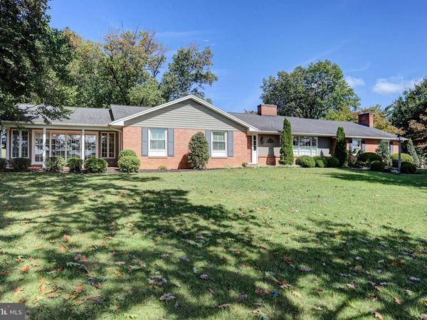 5793 OAKWOOD DRIVE , MERCERSBURG, PA 17236