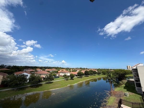 Unit 4-507, Miami, FL 33172