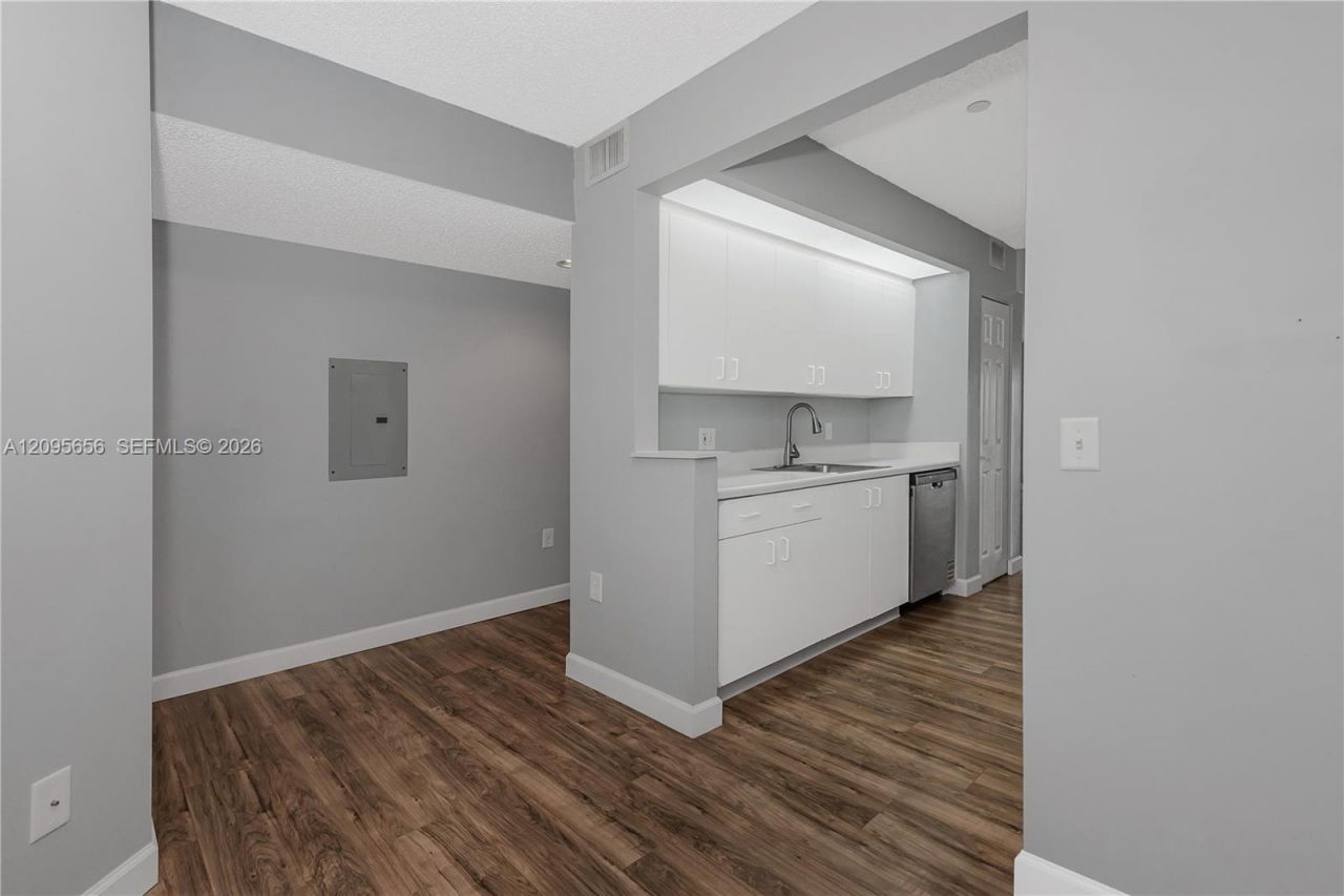 550 SW 138th Ave , Unit 404K, Pembroke Pines, FL 33027 Photo
