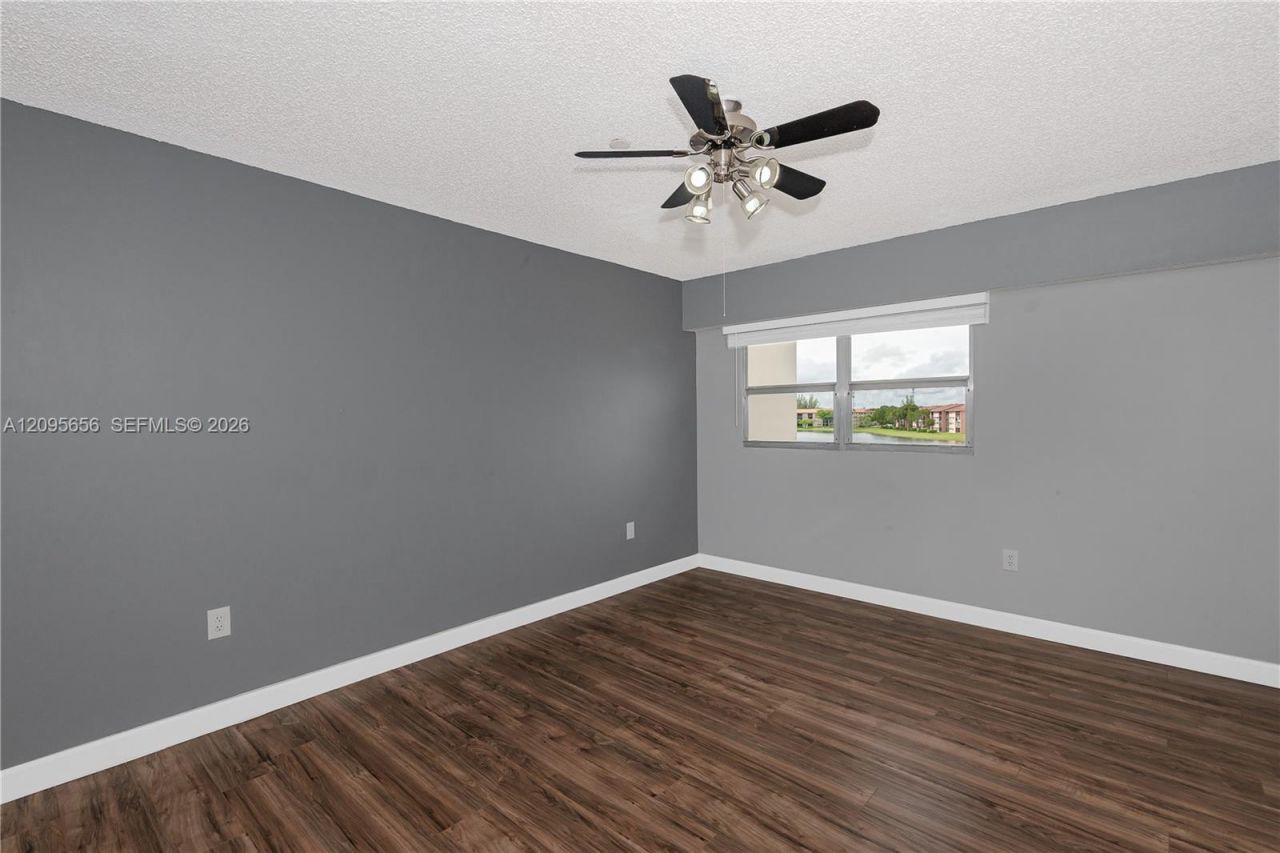 550 SW 138th Ave , Unit 404K, Pembroke Pines, FL 33027 Photo