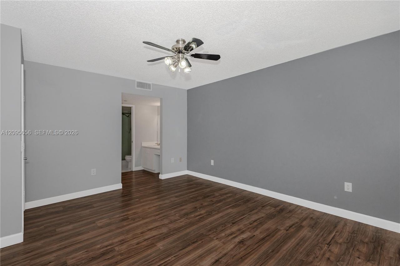 550 SW 138th Ave , Unit 404K, Pembroke Pines, FL 33027 Photo