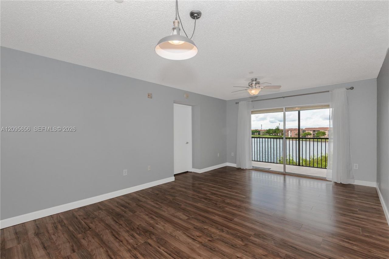 550 SW 138th Ave , Unit 404K, Pembroke Pines, FL 33027 Photo