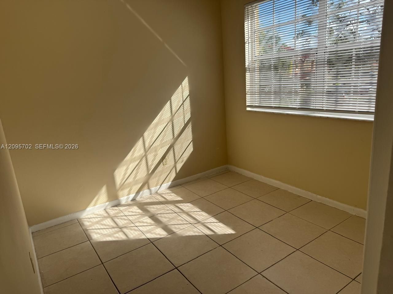 18348 NW 68th Ave , Unit H, Hialeah, FL 33015 Photo