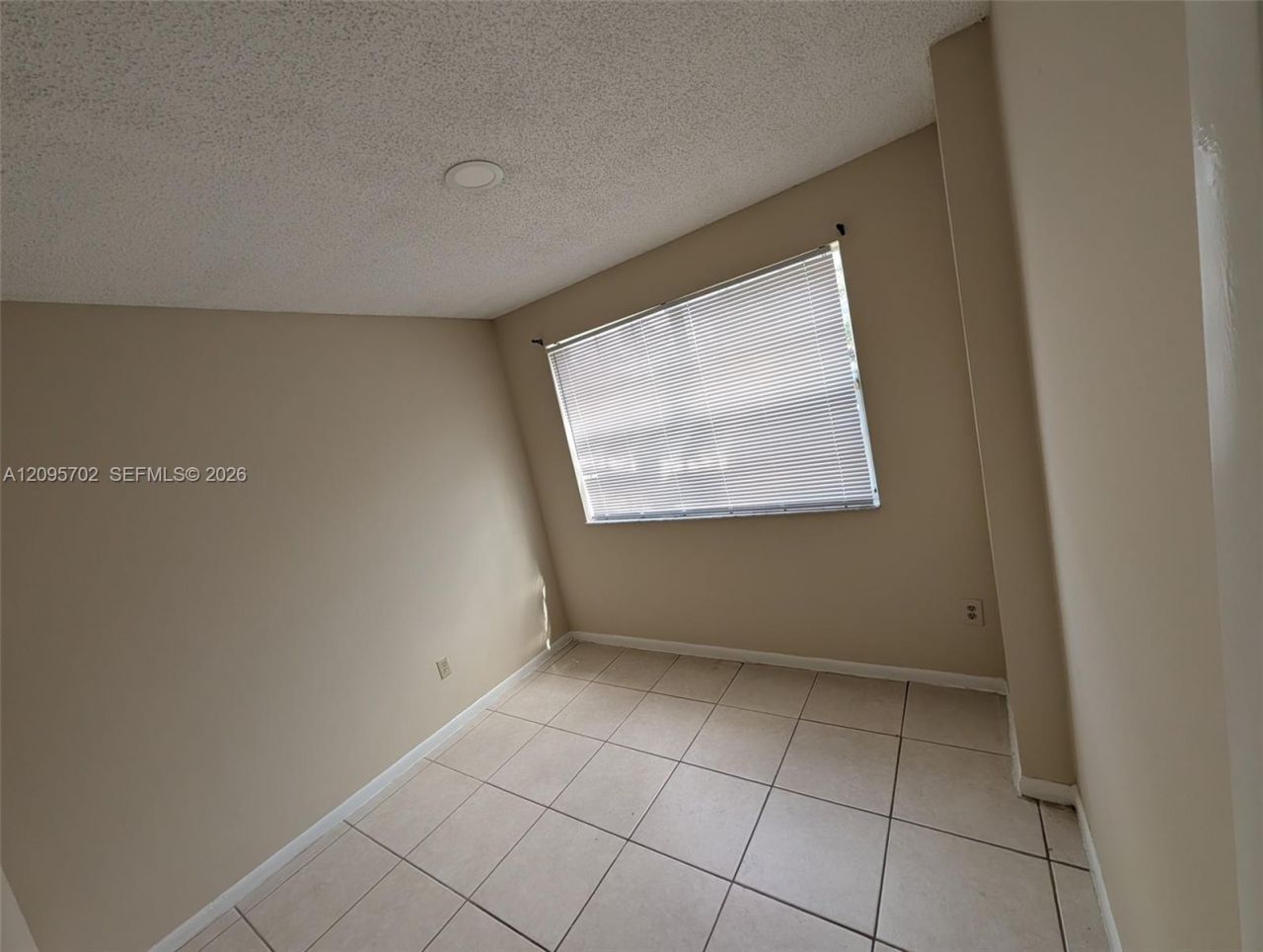 18348 NW 68th Ave, Unit H, Hialeah, FL 33015 Photo