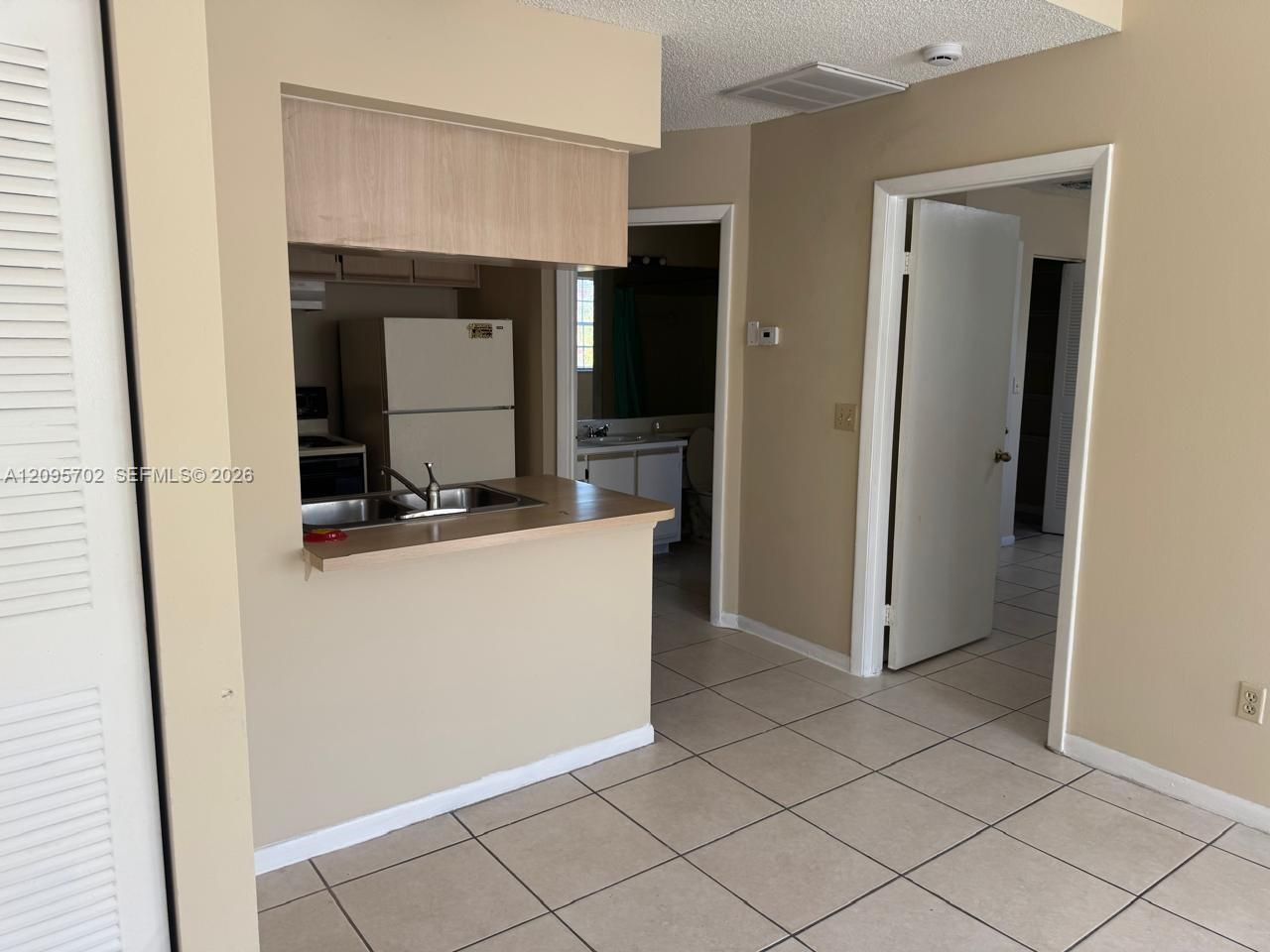 18348 NW 68th Ave , Unit H, Hialeah, FL 33015 Photo