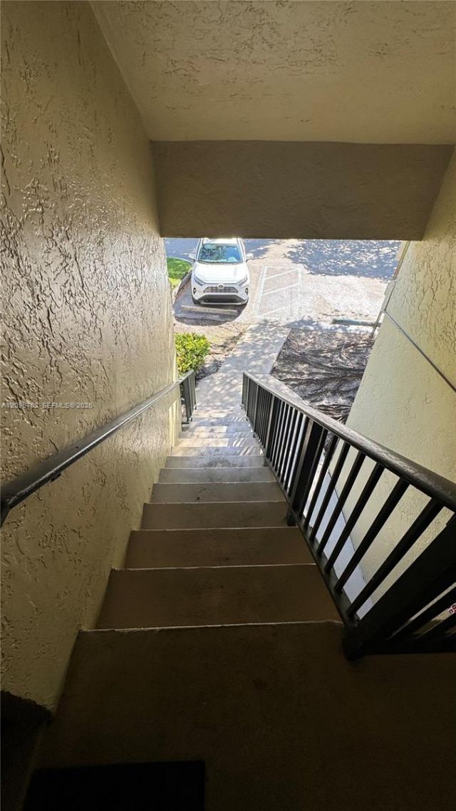 18348 NW 68th Ave, Unit H, Hialeah, FL 33015 Photo