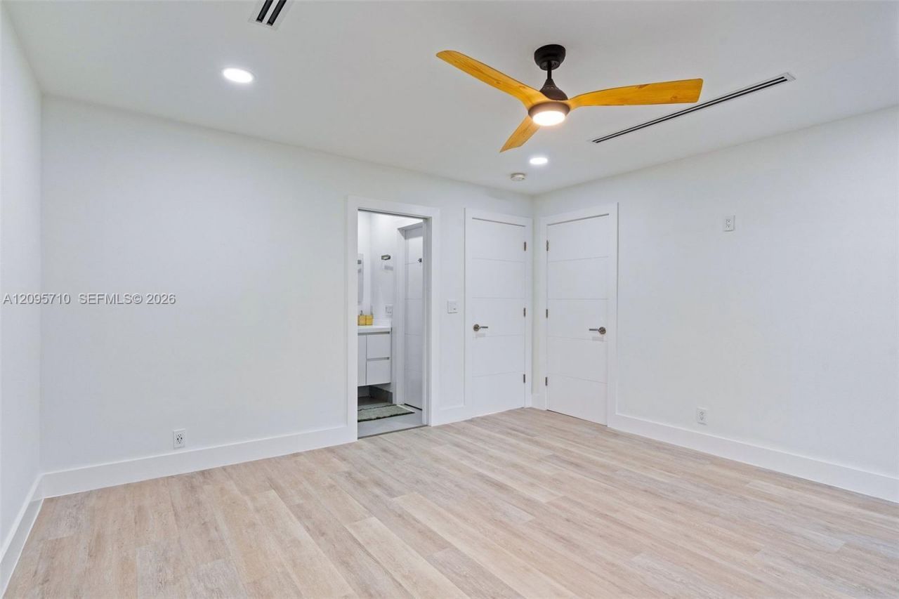 1369 W 69th St , Hialeah, FL 33014 Photo