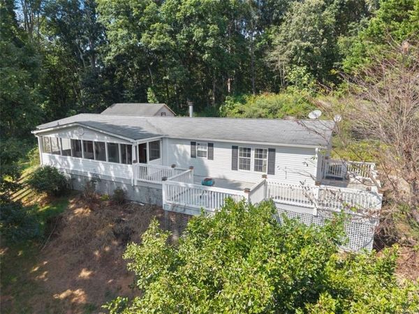 79 Meadow Ridge Lane , Murrayville, GA 30564