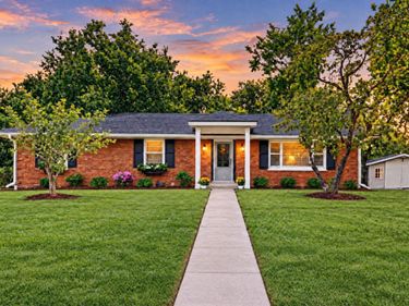 3272 Saxon Drive, Lexington, KY 40503