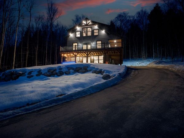 22 Headwall Drive , Newry, ME 04261