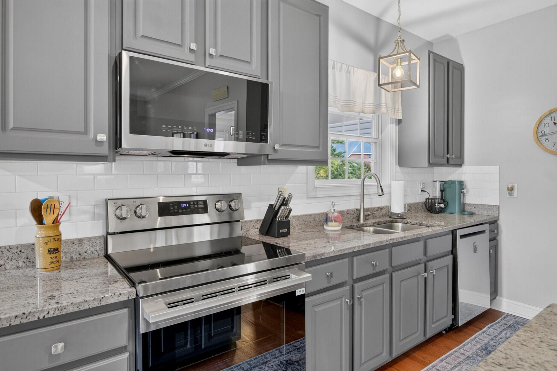 2292 Salt Wind Way Photo 9