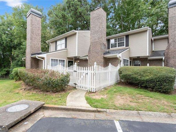 573 Picketts Bend Court, Marietta, GA 30008