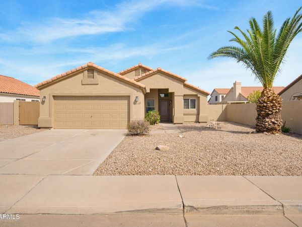 9168 W SAINT JOHN Road, Peoria, AZ 85382