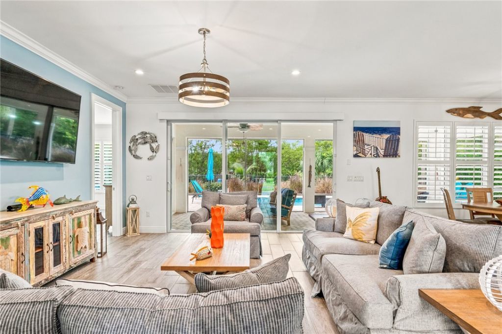 3929 Shoreside Drive, Hutchinson Island, FL 34949 Photo