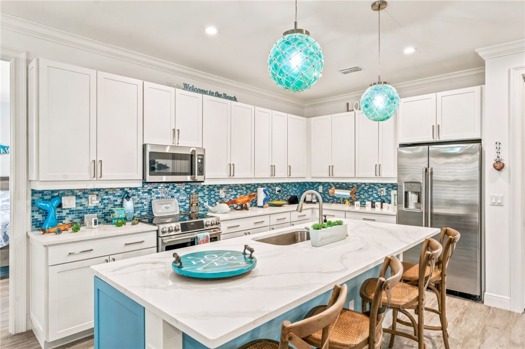 3929 Shoreside Drive, Hutchinson Island, FL 34949 Photo