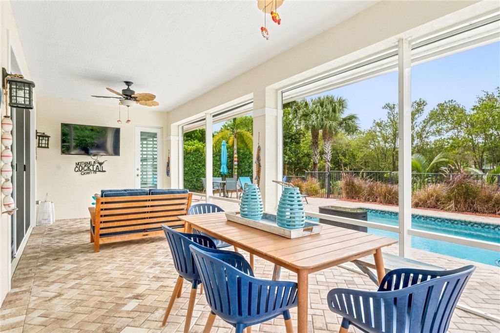 3929 Shoreside Drive, Hutchinson Island, FL 34949 Photo