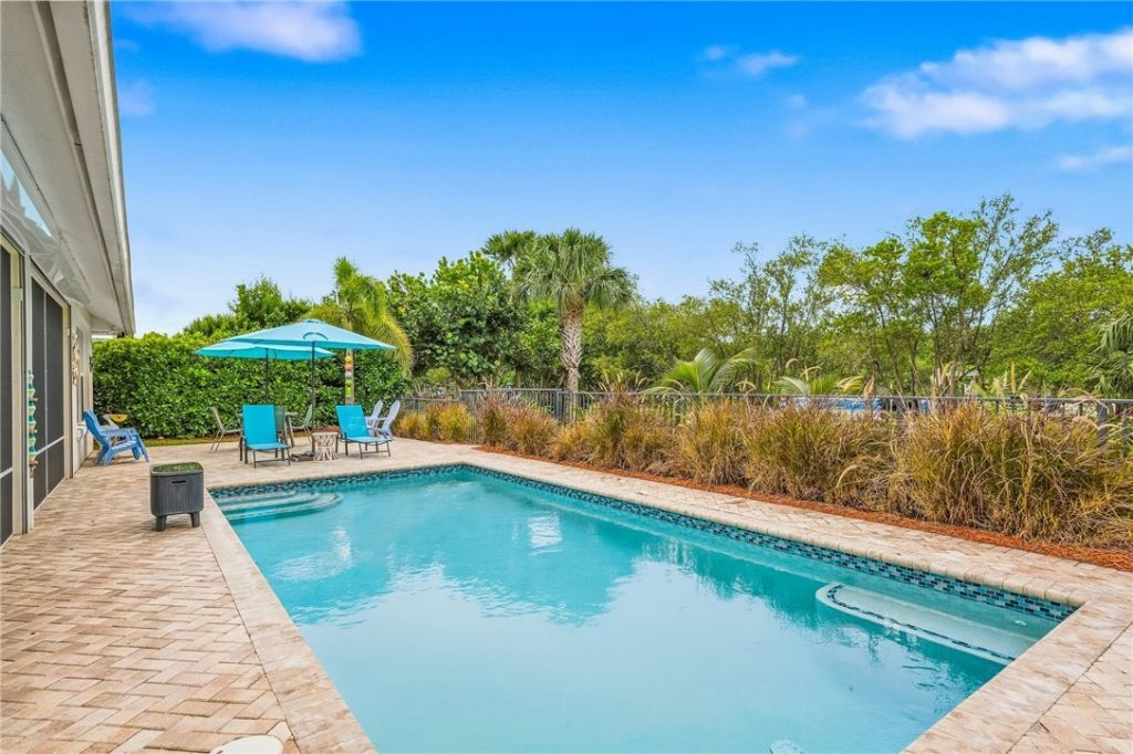 3929 Shoreside Drive, Hutchinson Island, FL 34949 Photo