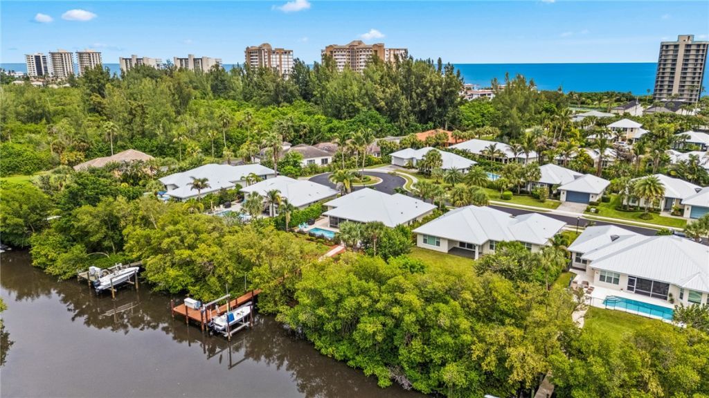 3929 Shoreside Drive, Hutchinson Island, FL 34949 Photo