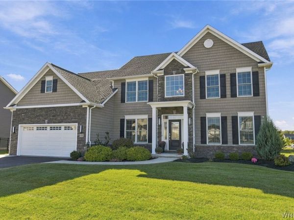 5368 Marguerites Way, Clarence, NY 14031