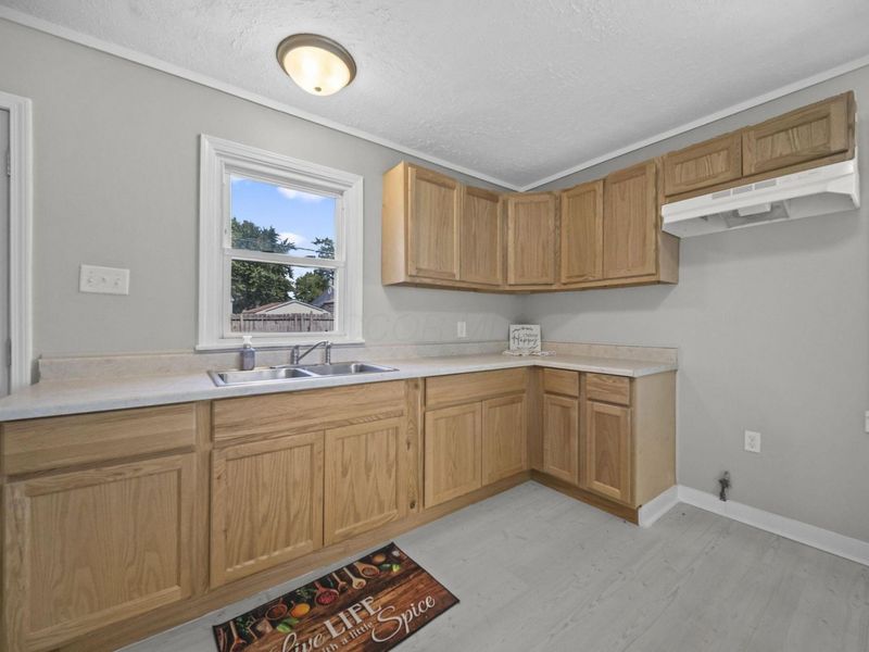 4620 MORRIS Avenue , Whitehall, OH 43213 Photo 14