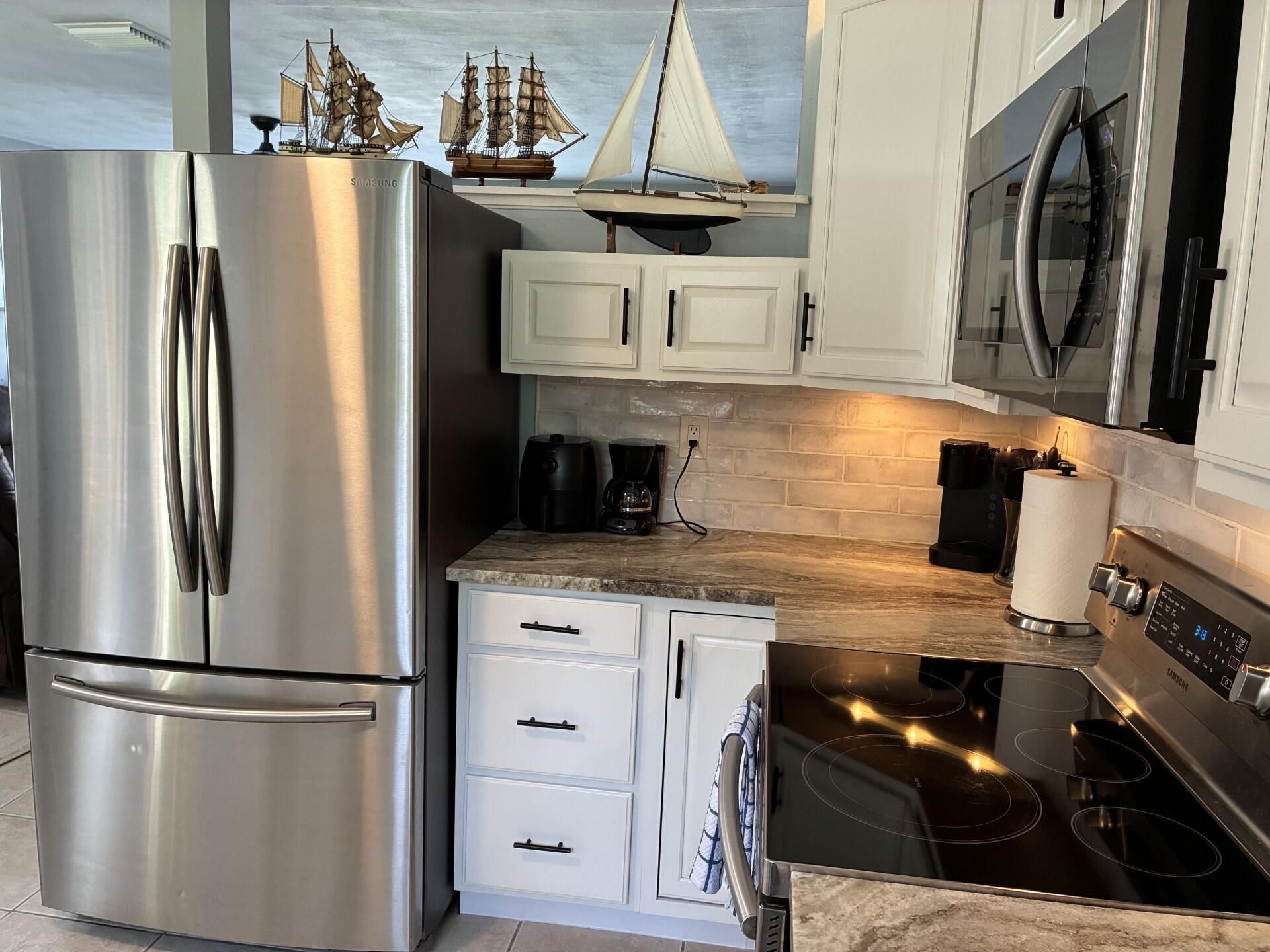 3156 SE Mimosa Street, Stuart, FL 34997 Photo