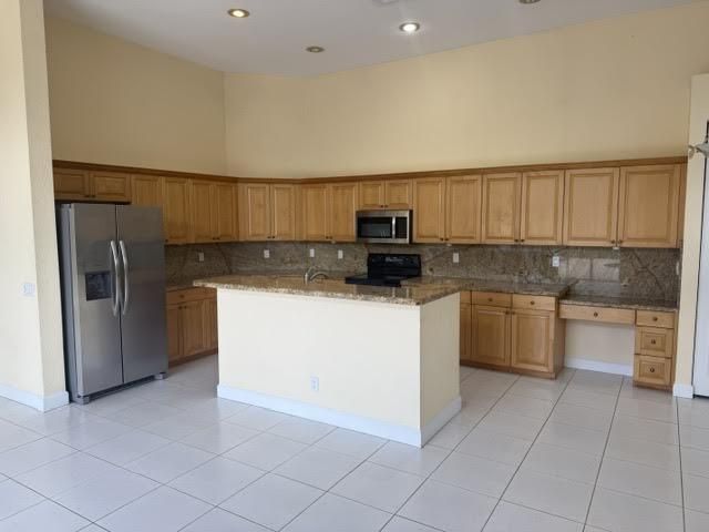 503 NW 118th Way, Coral Springs, FL 33071 Photo
