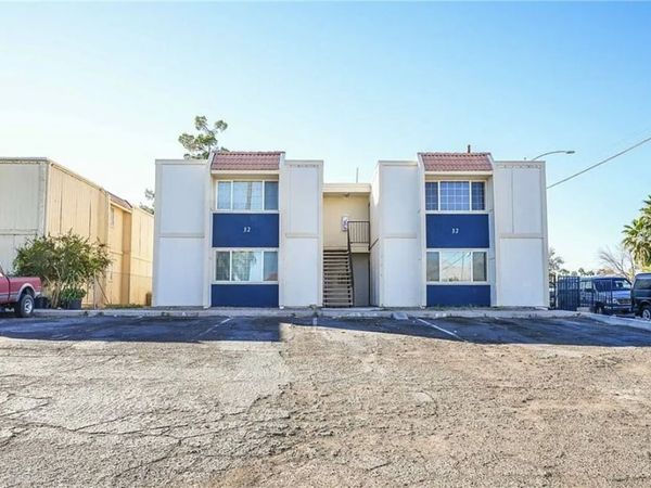 32 Gold Bar Court , Las Vegas, NV 89110